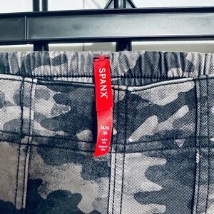 SPANX Camouflage joggers for women
